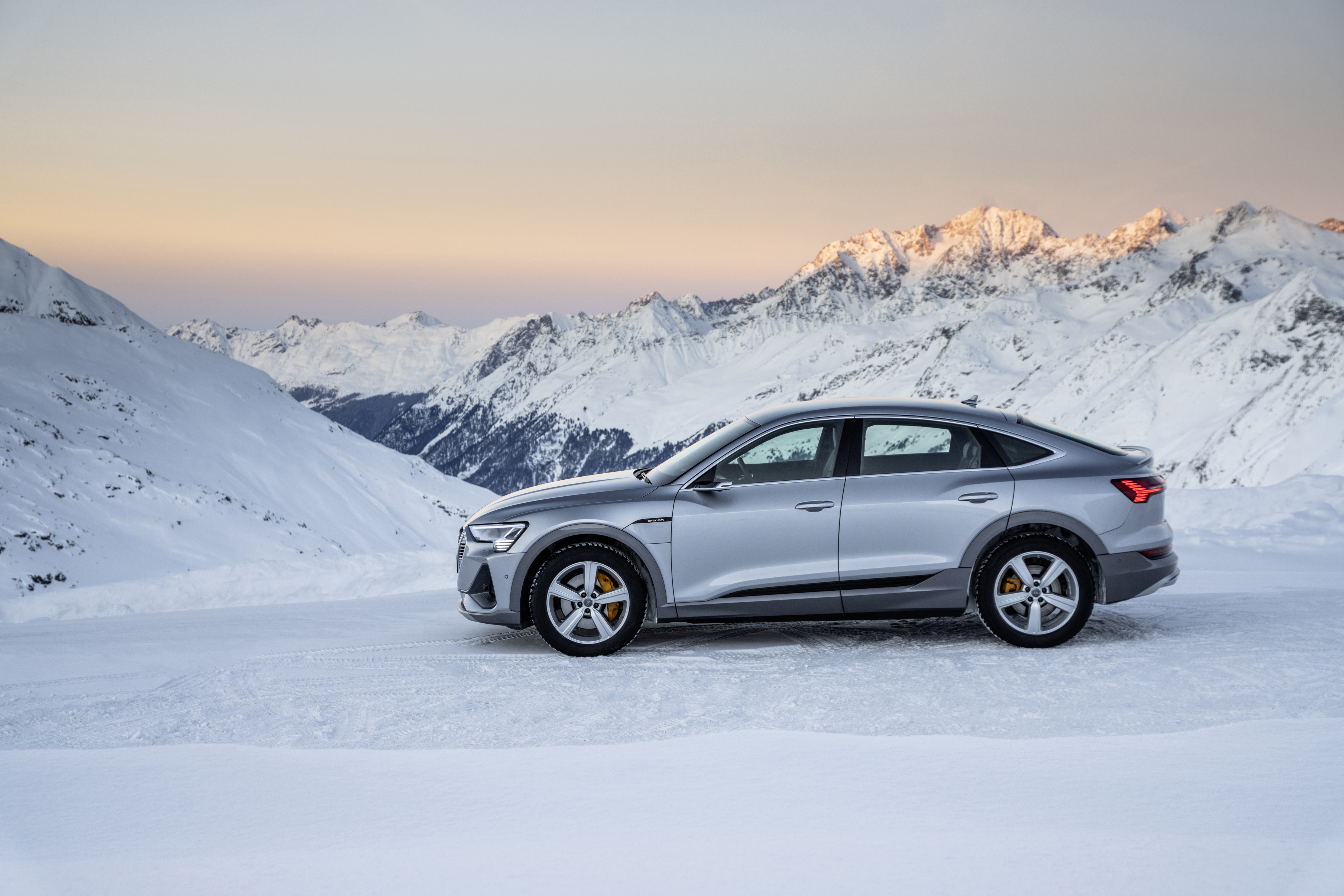 Audi e-tron (Sportback)