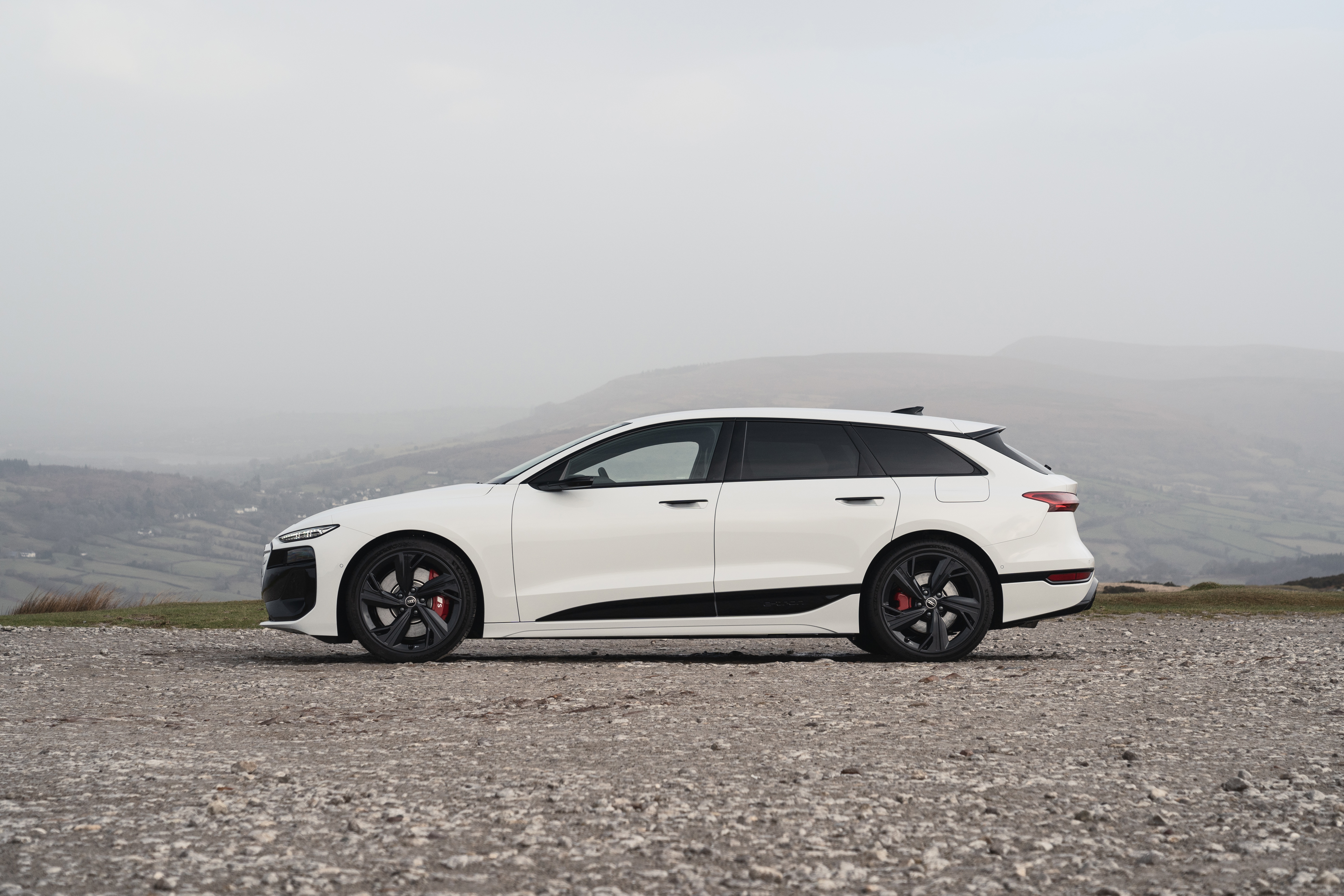 Audi S6 Avant e-tron