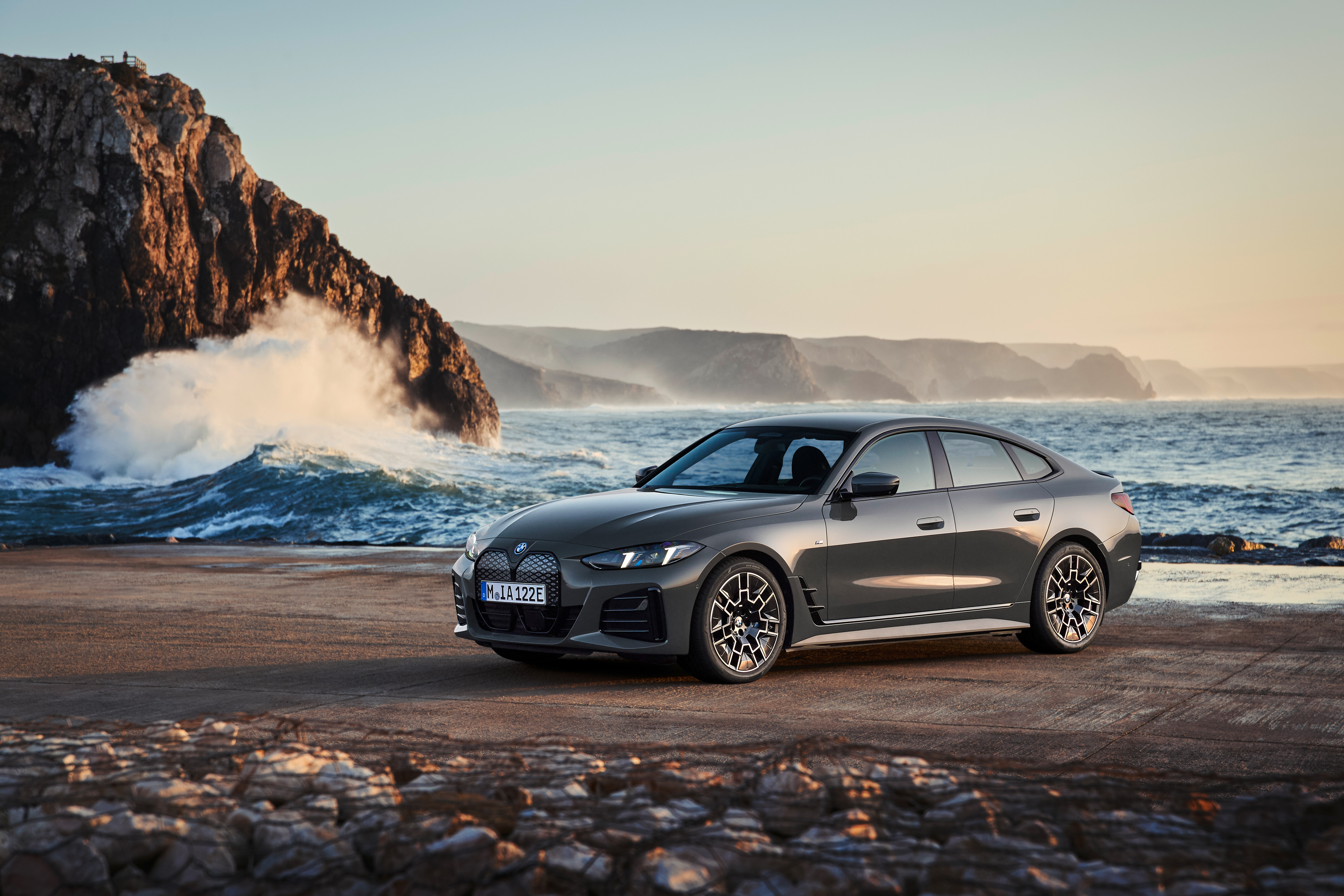 BMW i4